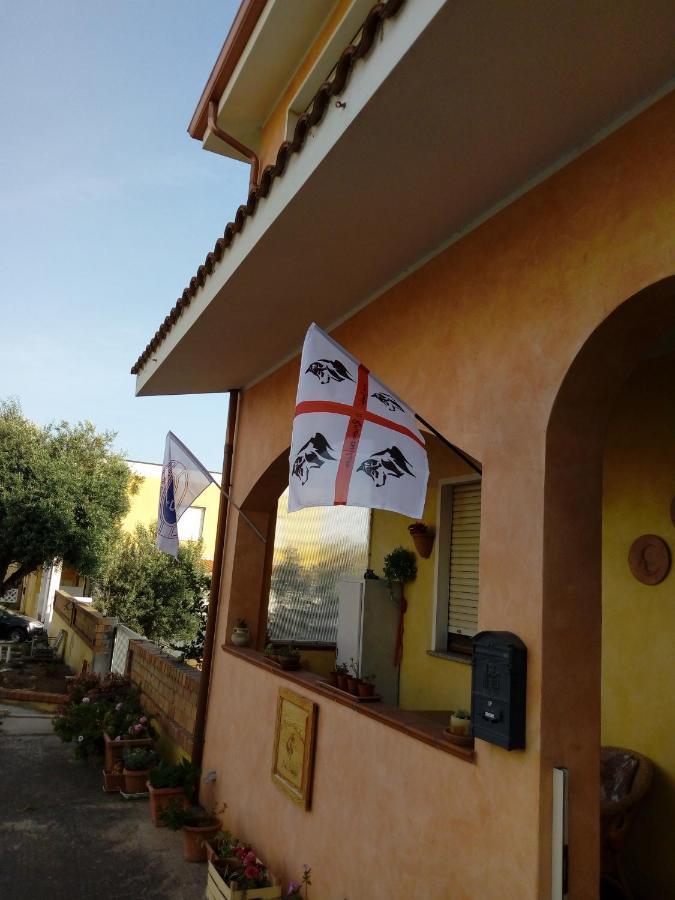 B&B Il Rifugio Del Lupo - E6721 Paringianu Luaran gambar